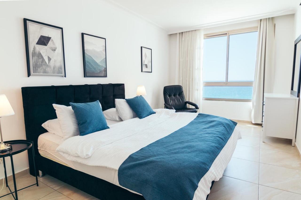 Almog Beach Apartments מגדלי חוף הכרמל חיפה Exterior foto