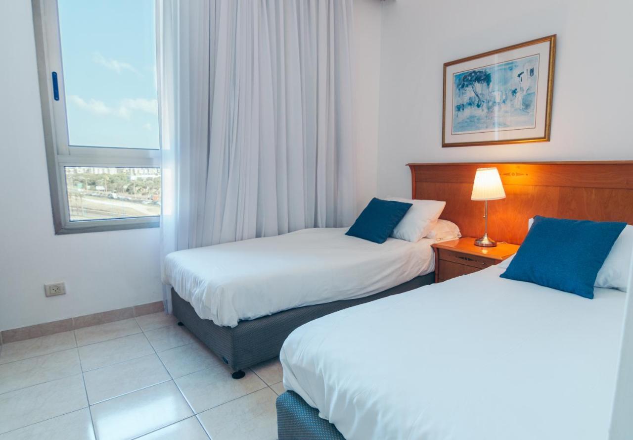Almog Beach Apartments מגדלי חוף הכרמל חיפה Exterior foto