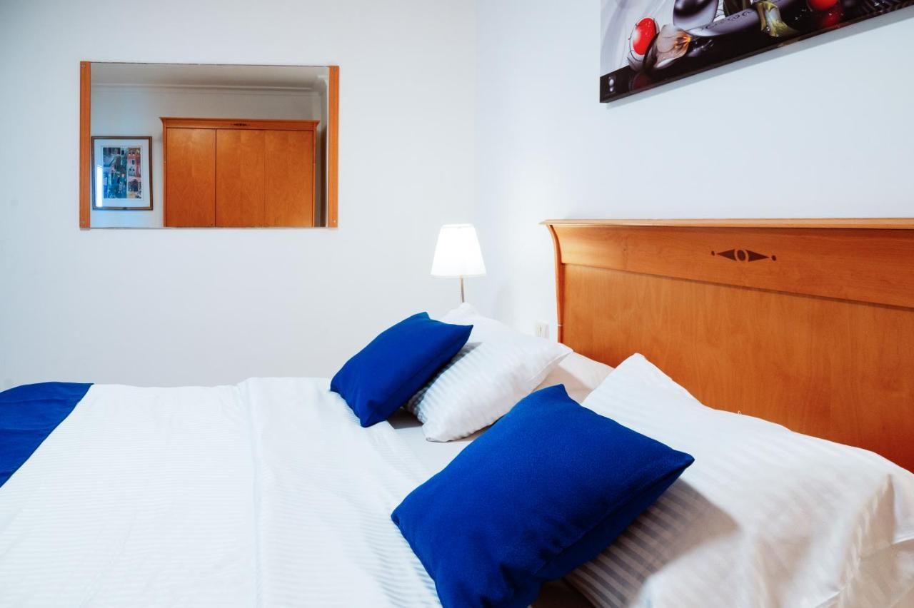 Almog Beach Apartments מגדלי חוף הכרמל חיפה Exterior foto