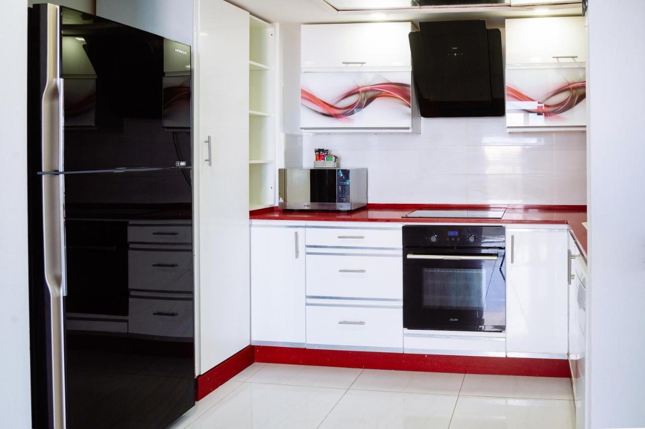 Almog Beach Apartments מגדלי חוף הכרמל חיפה Exterior foto