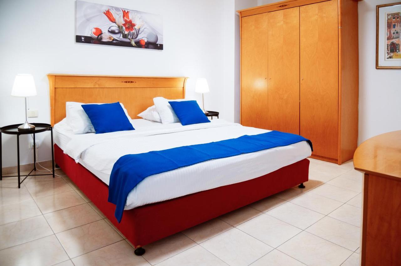 Almog Beach Apartments מגדלי חוף הכרמל חיפה Exterior foto