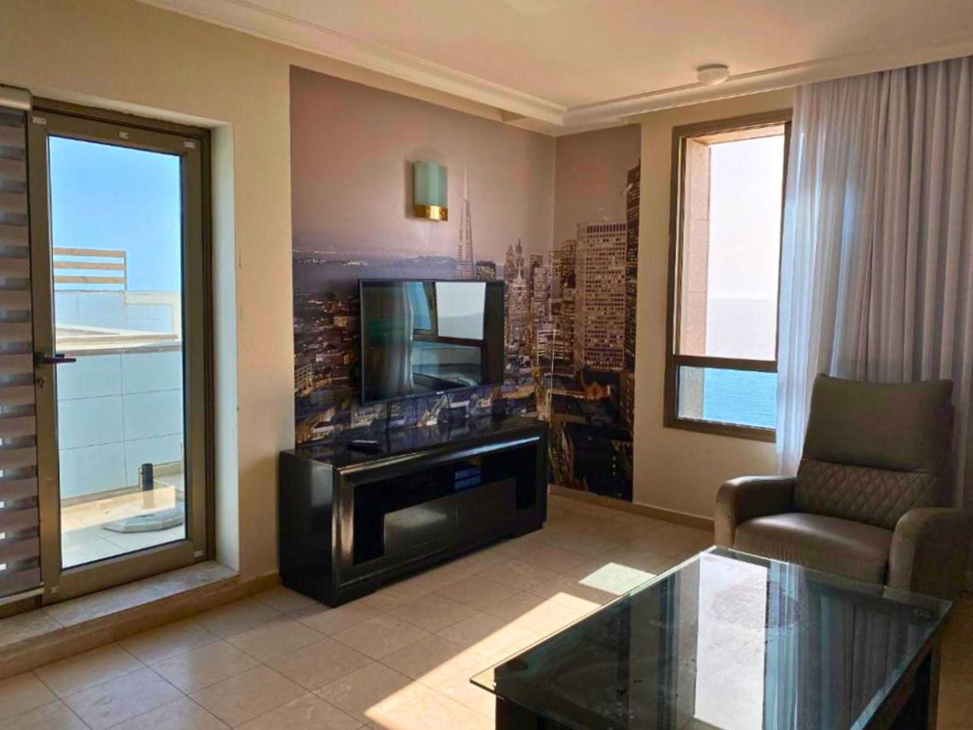 Almog Beach Apartments מגדלי חוף הכרמל חיפה Exterior foto