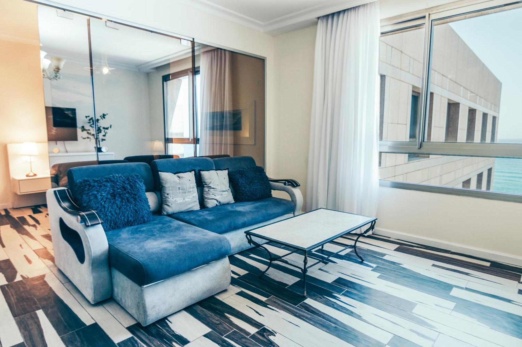 Almog Beach Apartments מגדלי חוף הכרמל חיפה Exterior foto